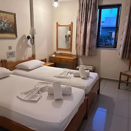 Paradise Hotell 2*