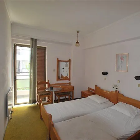 Paradise Hotell 2*