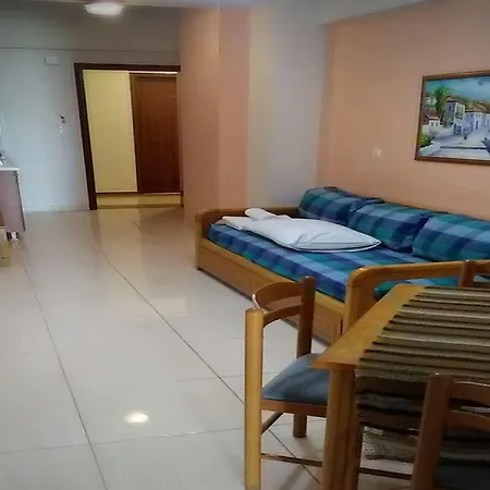 Paradise Hotell 2*