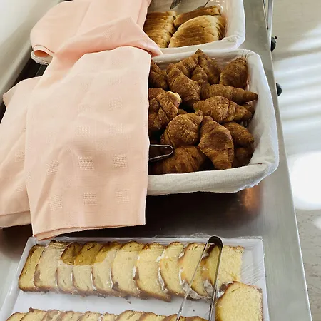 Paradise فندق بلدة كوس